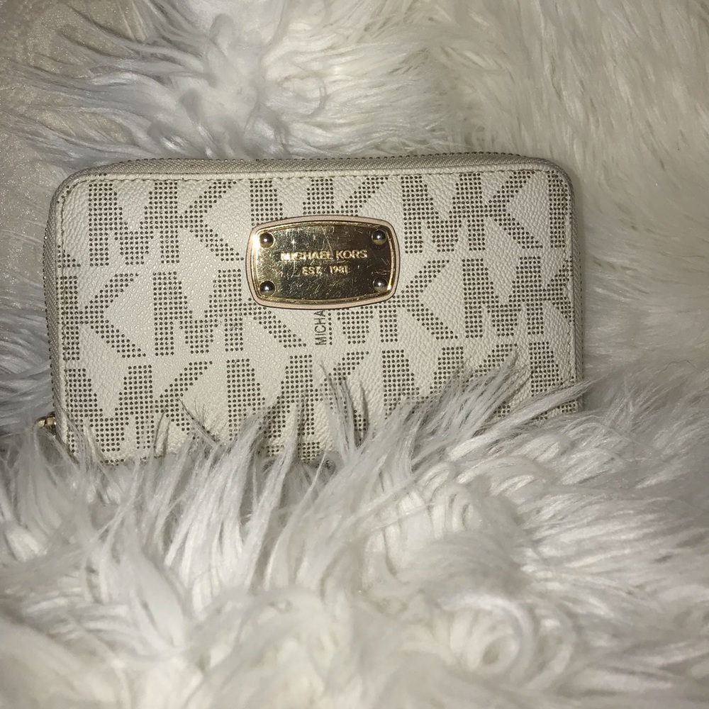 Micheal Kors wallet
